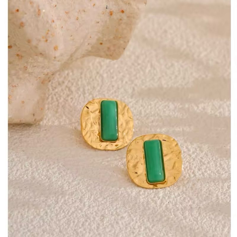 Studs con piedra ágata