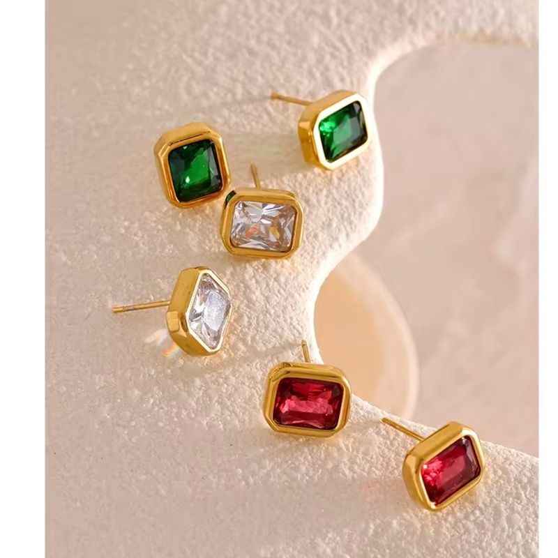 Studs Blancos