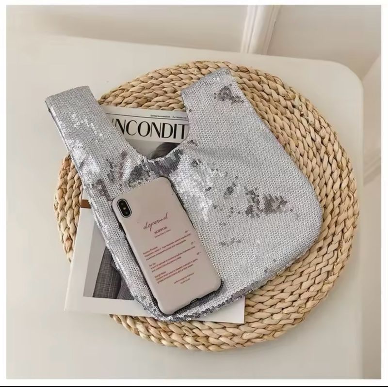 Sequin Knot Pouch Silver