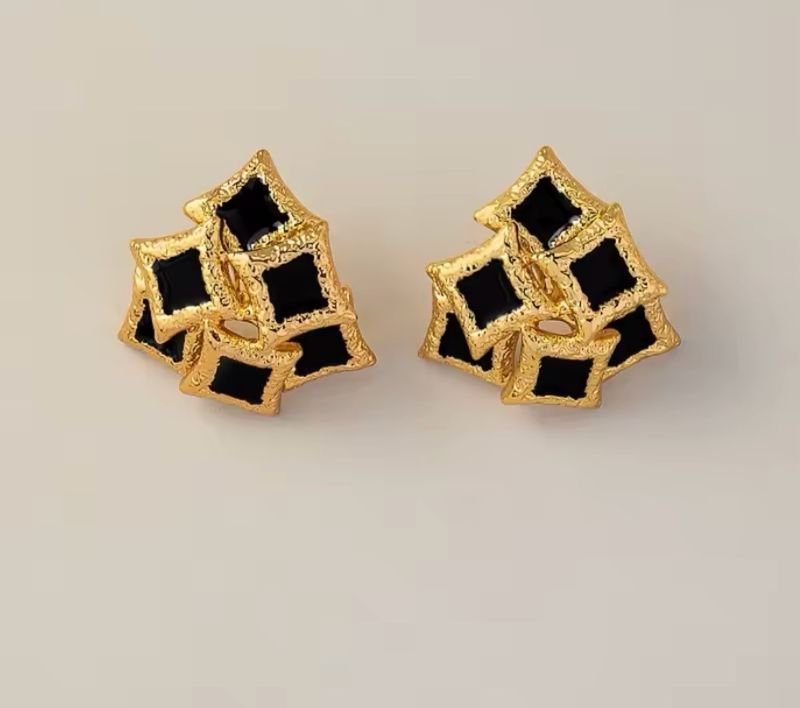 Geometric Irregular Black Stud Earrings