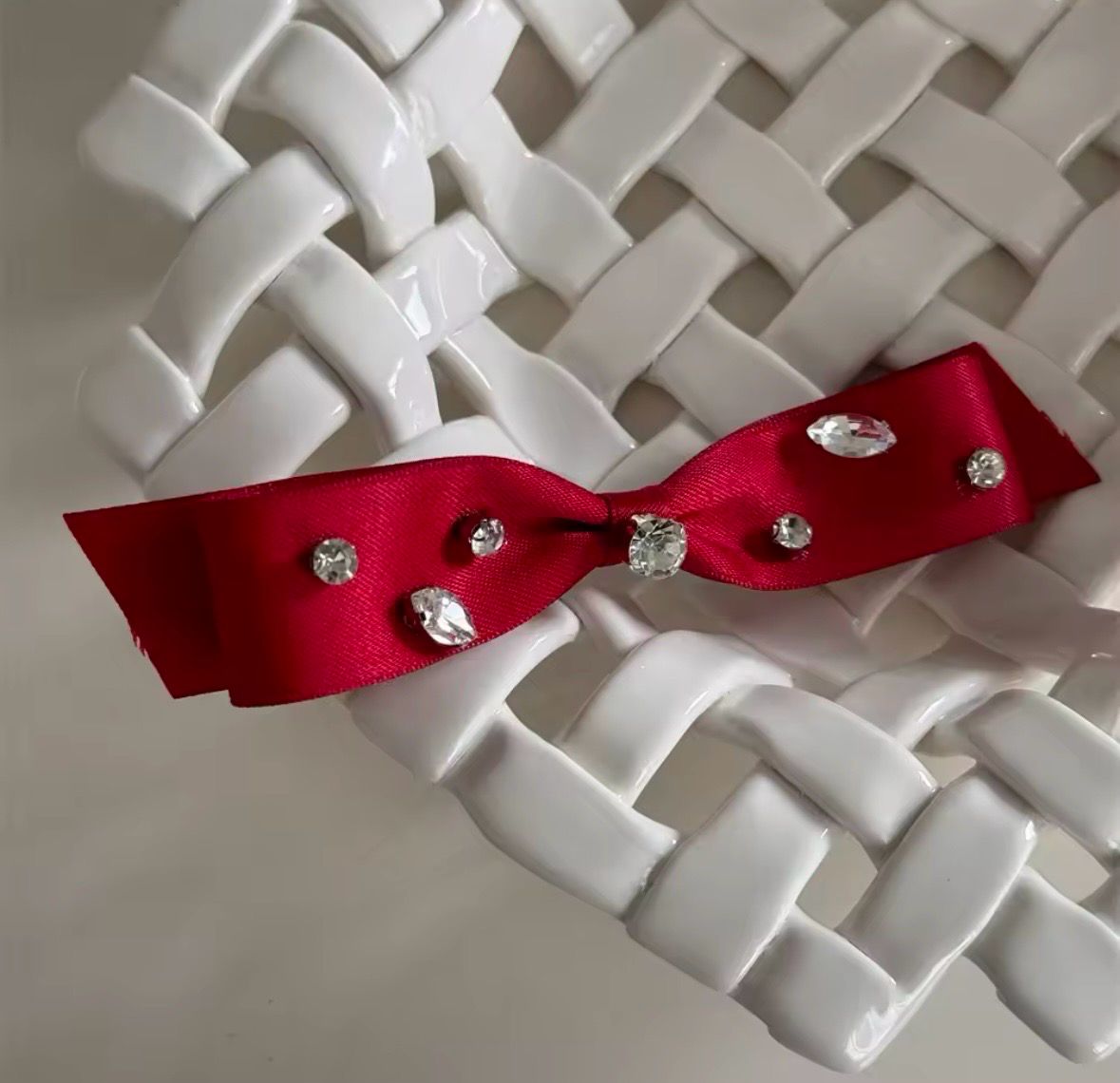 Red Rhinestone Hairbow Pin