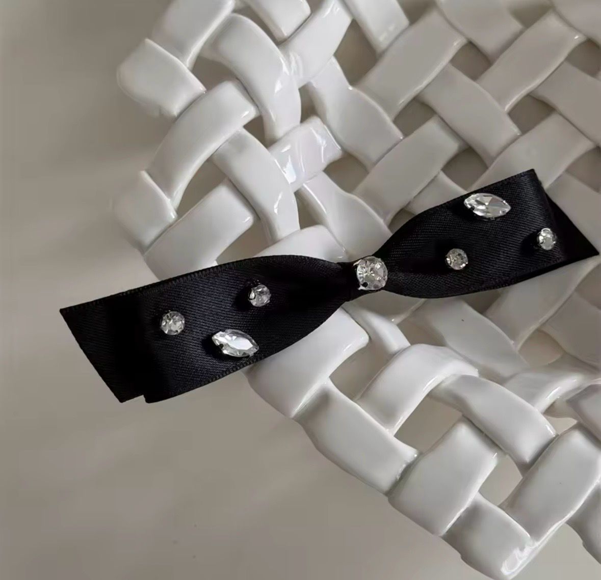 Black Rhinestone Hairbow Pin