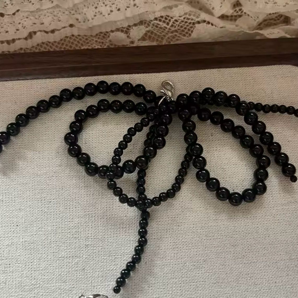 Moña negra
