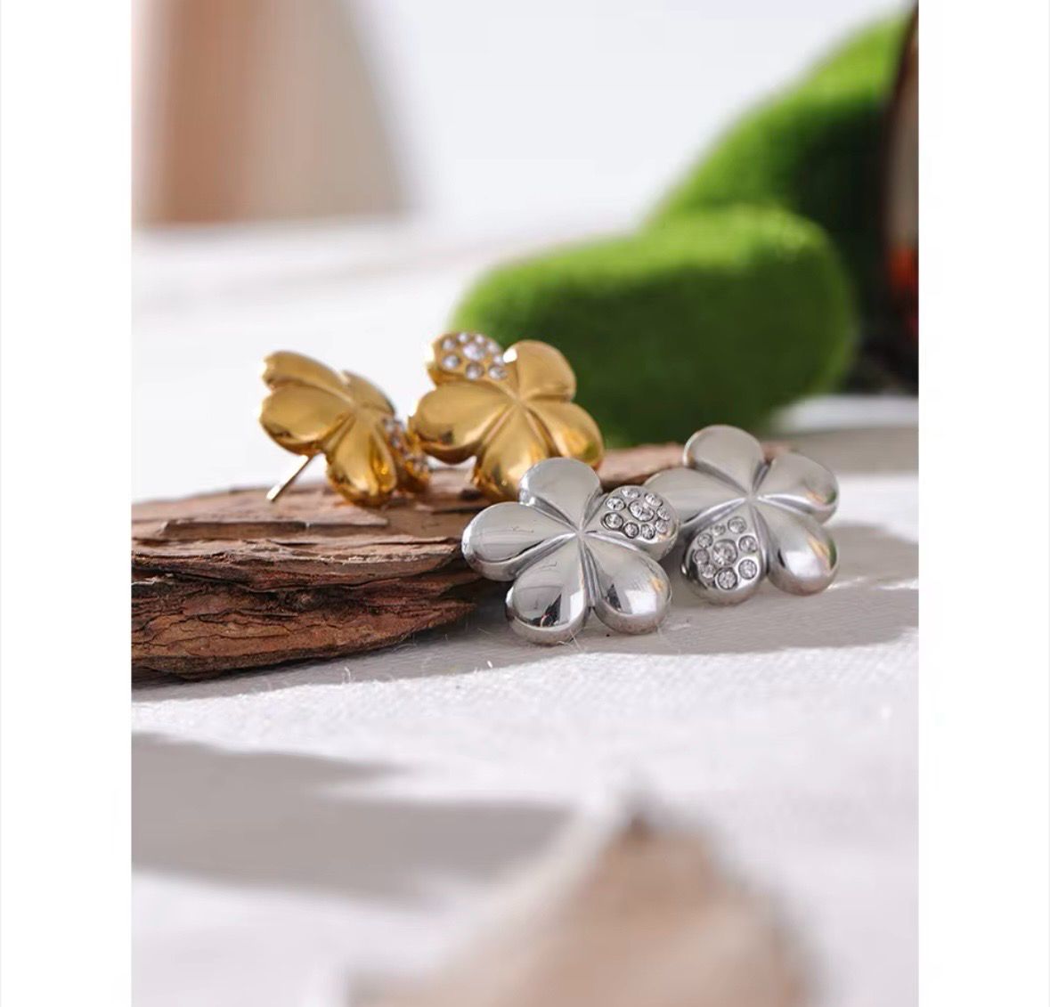 Flower Zirconia Stud