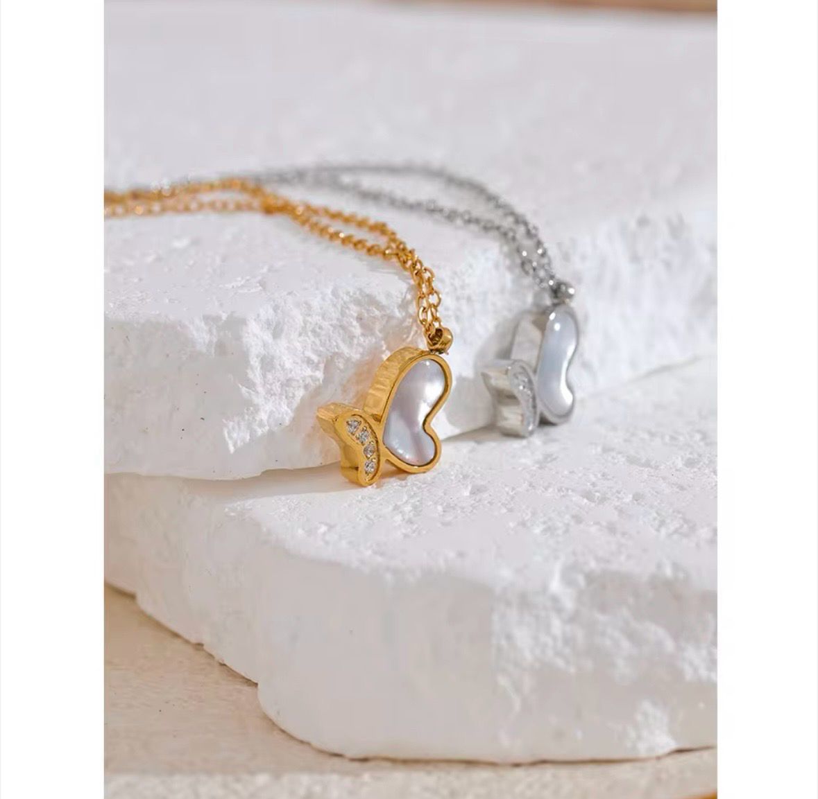 Mini butterfly Necklace
