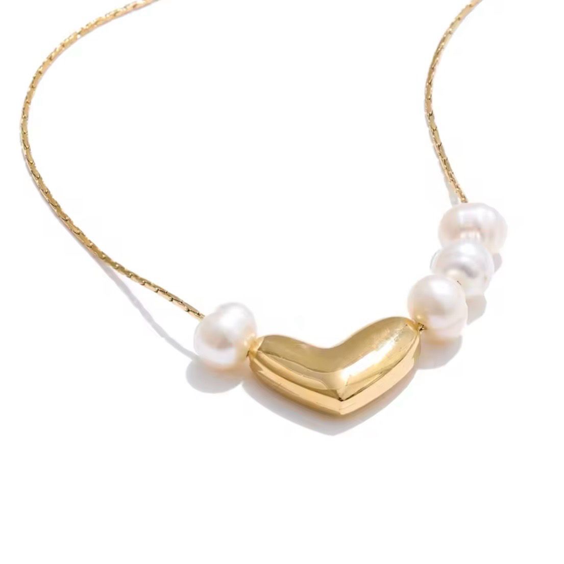 Heart Pearl Necklace