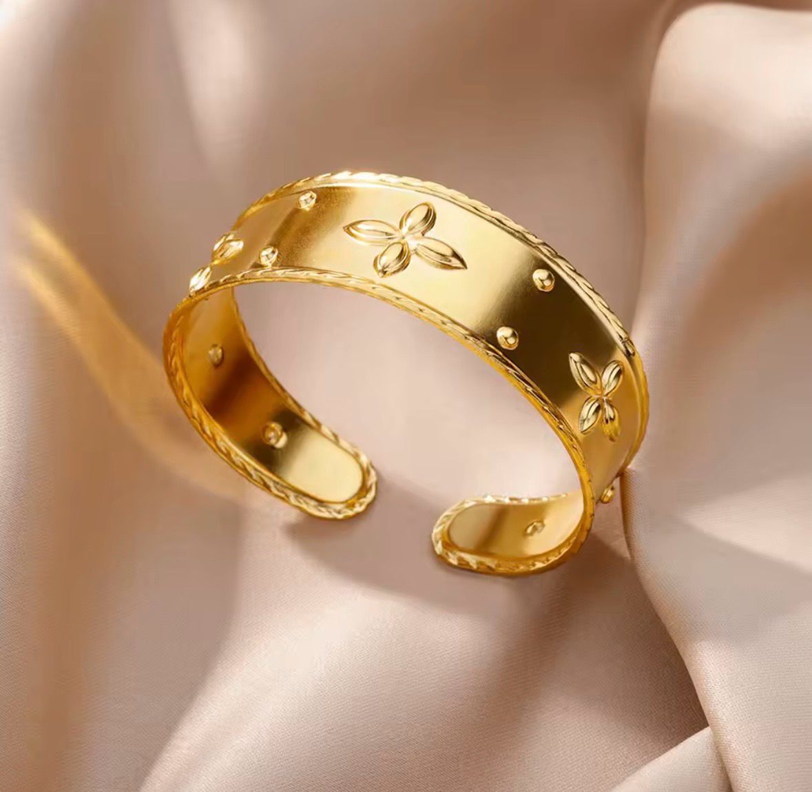 Flower Vintage Bracelet