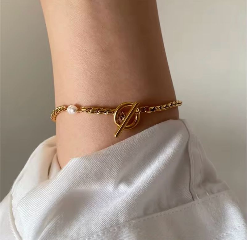 Natural Pearls Bracelet