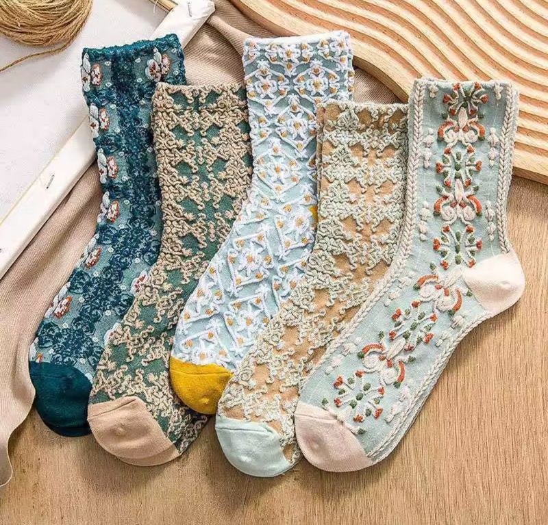 Winter Flower Socks