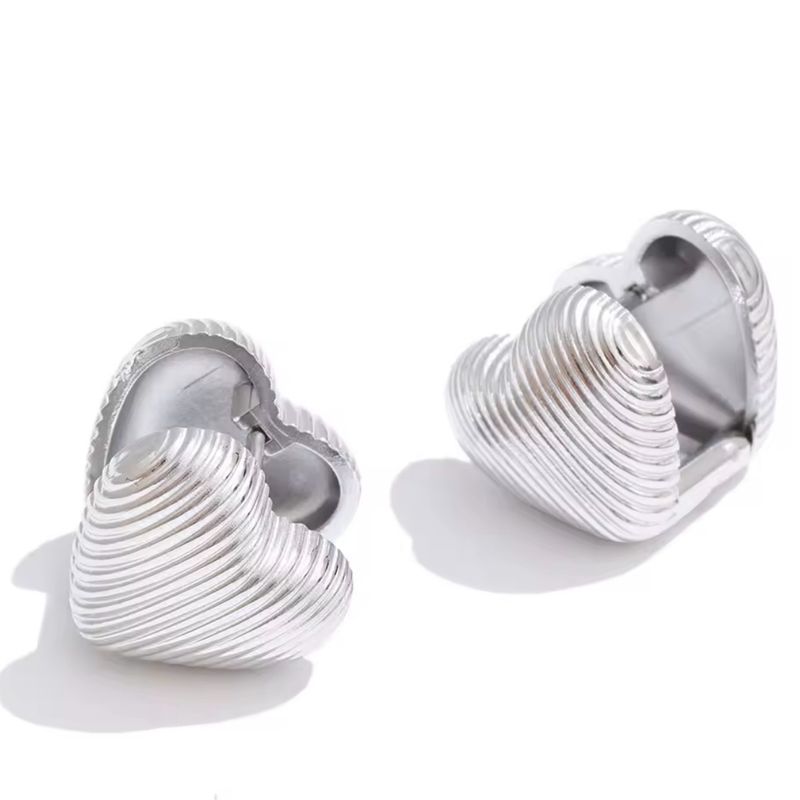 Hearts Studs