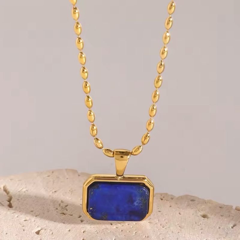 Color Stone Necklace