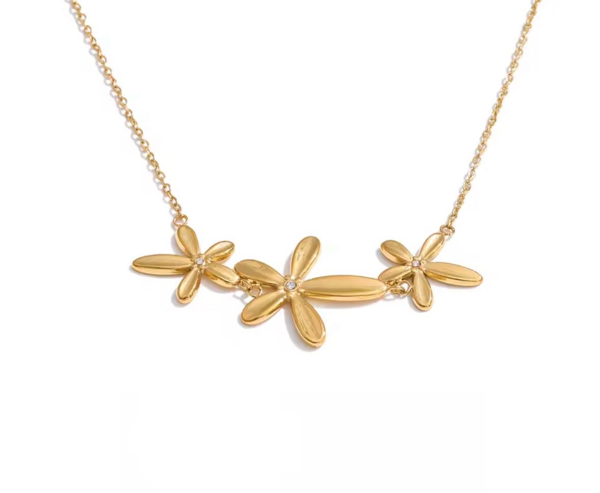 Ocean Flowers Necklace
