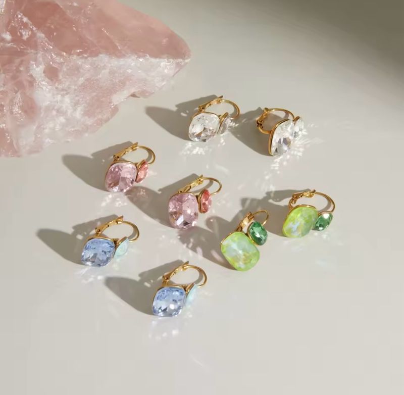 Crystal elegant earrings