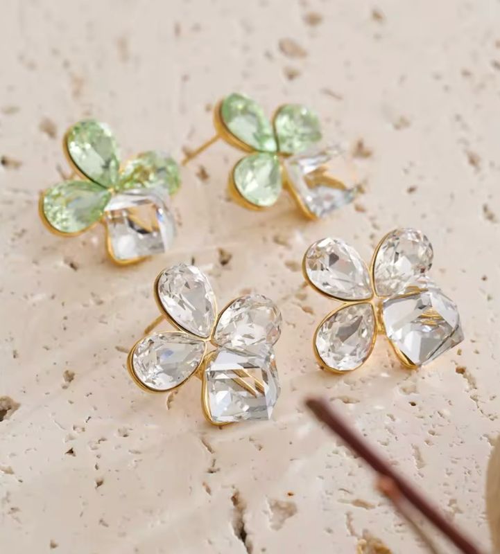 Crystal Flowers Studs