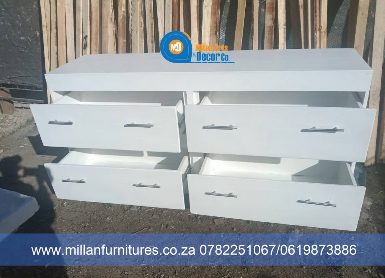 Chest of drawers 