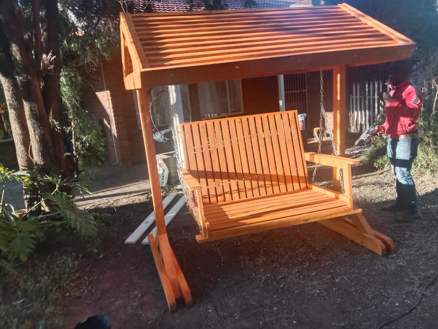 Swing bench