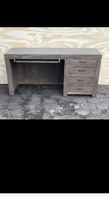 Capricorn-study desk