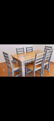 Pluto dinning table