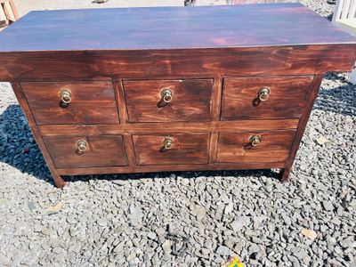 Ruth-buffet table