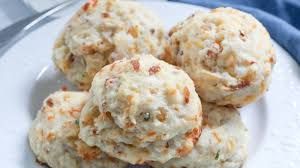 Garlic And Cheddar Biscuits