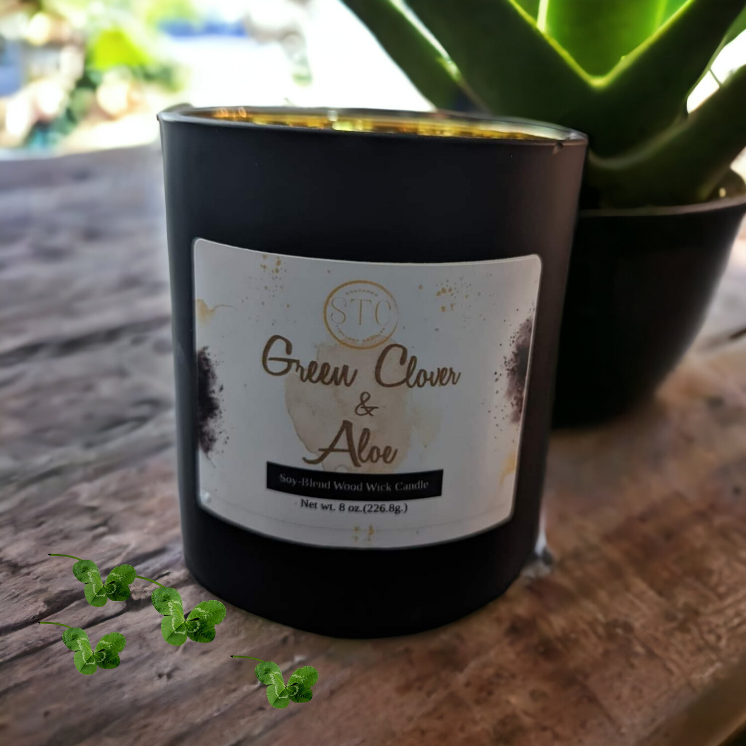 Green Clover & Aloe Wood Wick Candle