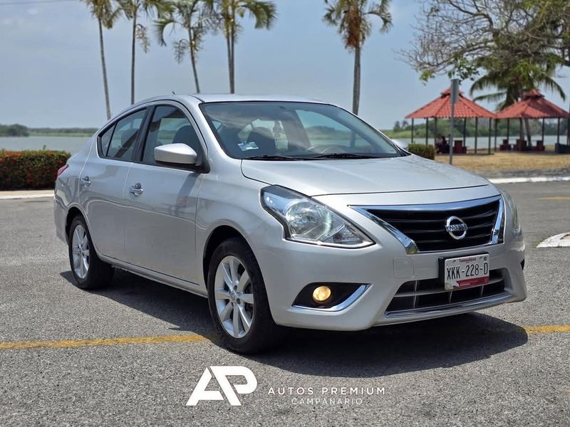Nissan Versa Advance 2018