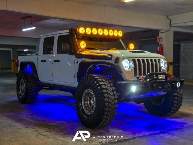 Jeep Gladiator Mojave 2023