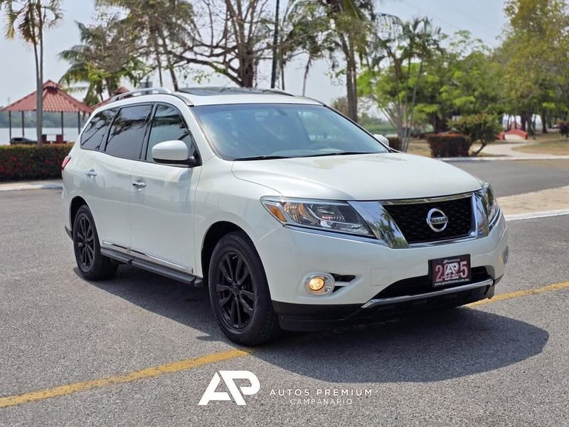 Nissan Pathfinder Advance 2015