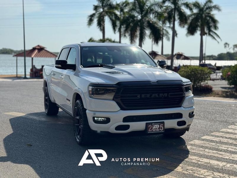 Dodge Ram Laramie sport 4x4 2022