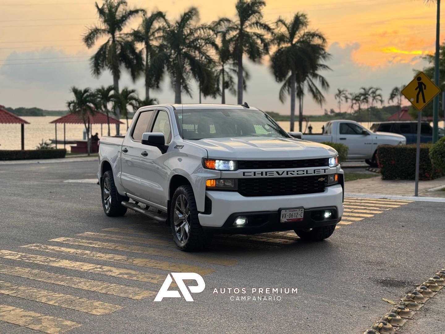Chevrolet Silverado Custom 4x4 2022