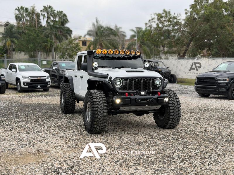 Jeep Gladiator Mojave 2023