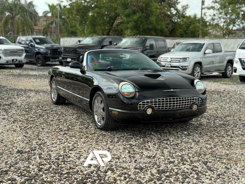 Ford Thunderbird 2002