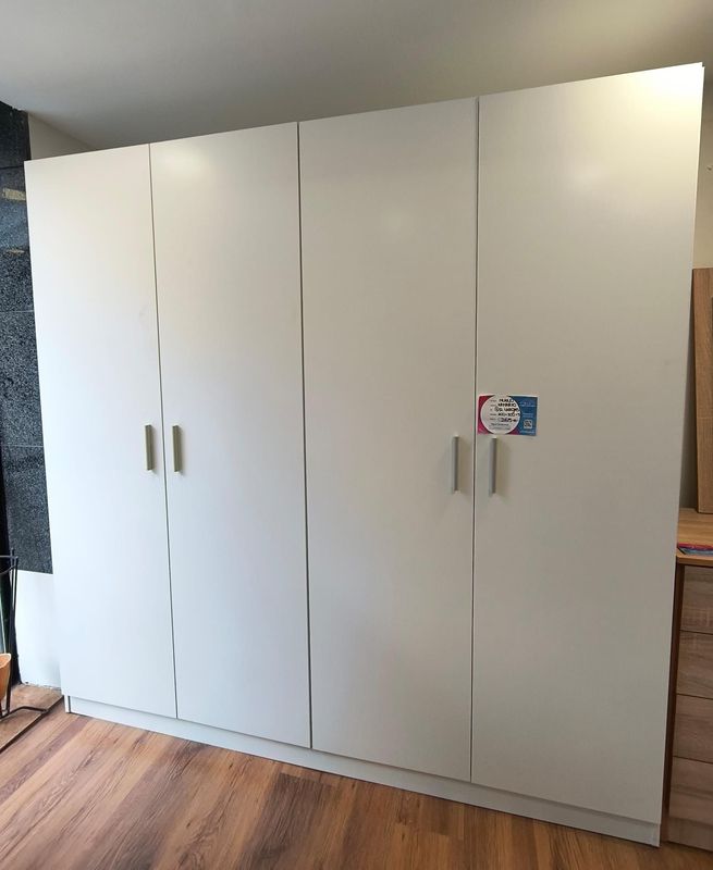 ARMARIO 4 PUERTAS LARGAS NUEVO