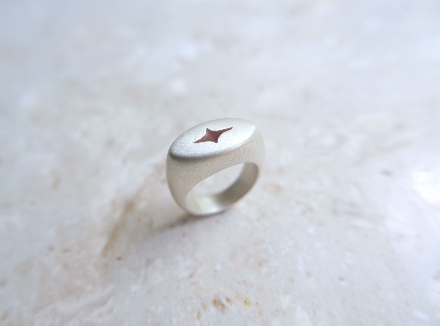 Whetū Signet Ring (Ellipse)