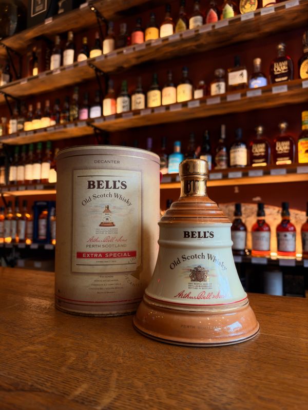 BELL'S EXTRA SPECIAL PORCELAIN DECANTER 75CL