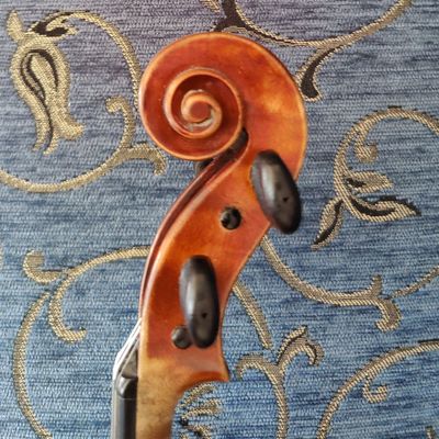 Geige spielen: Noten und Kurse