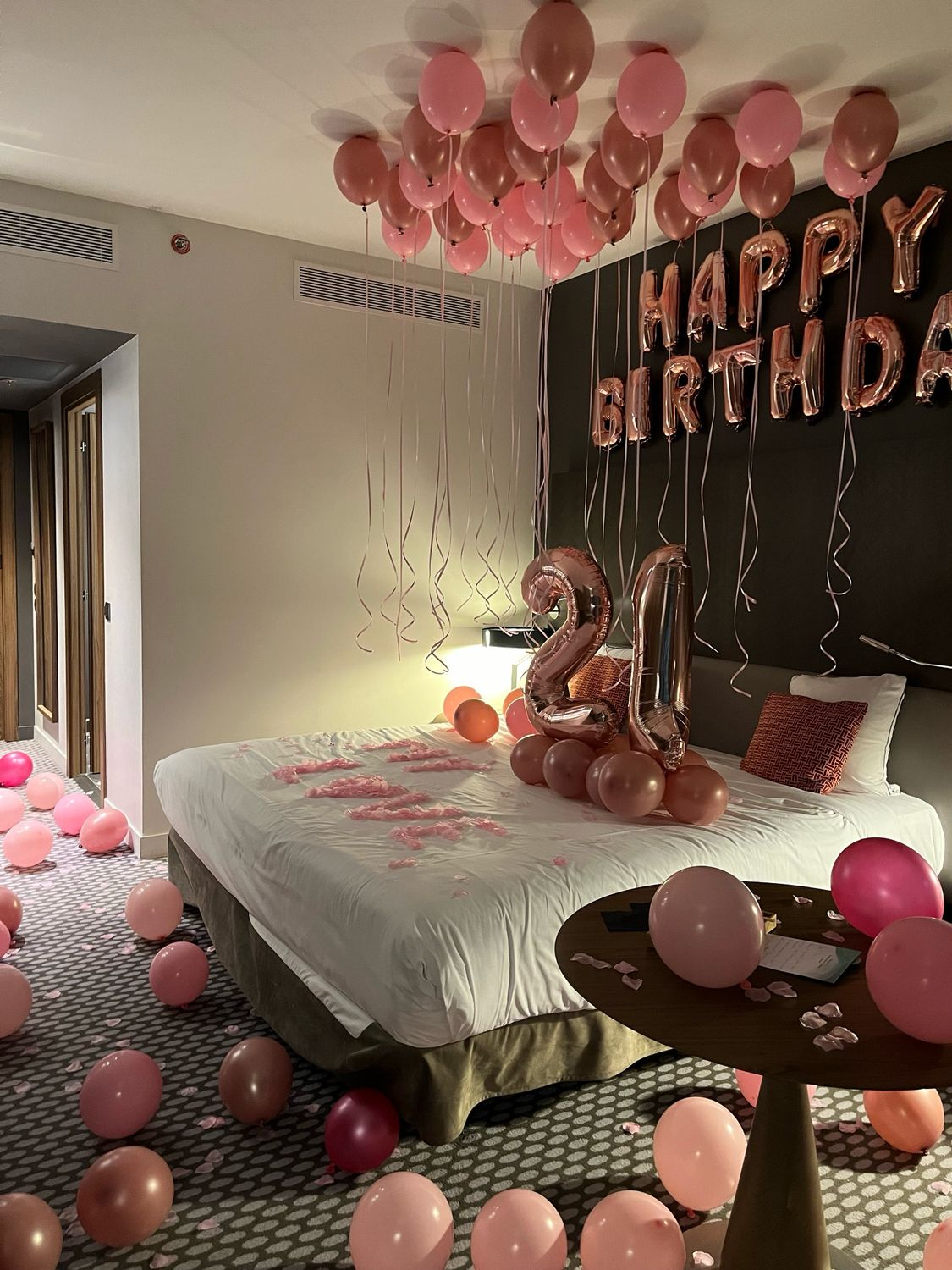 Glam Balloons : Lovely