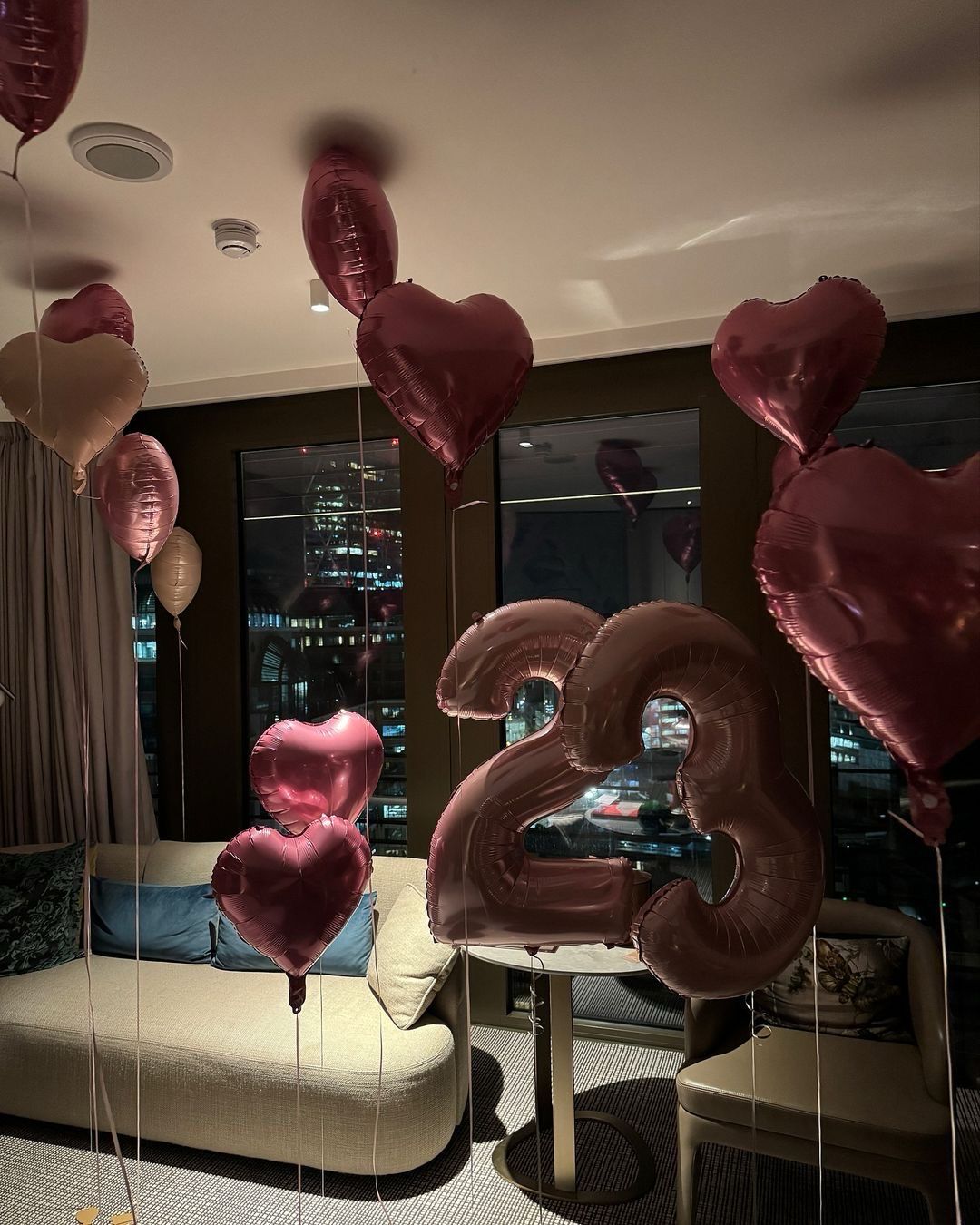 Glam Balloons Premium : Cloud of love
