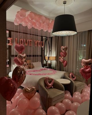 Premium Glam Balloons : Amore