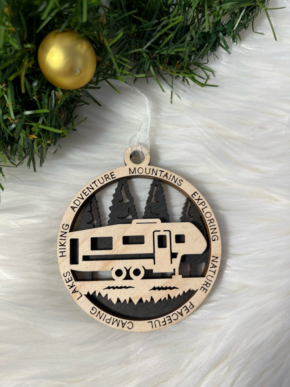 5th Wheel Trailer 3D Wooden Circle Ornament
