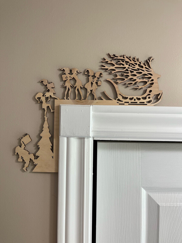 Fancy Sleight Christmas Trim Corner