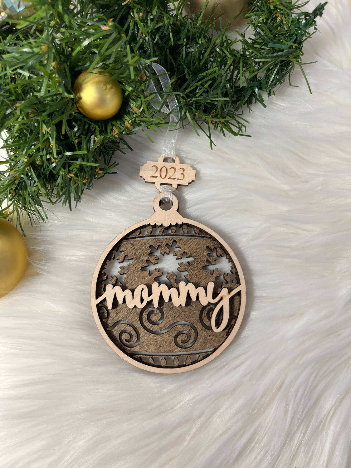 Mommy 3D Wooden Circle Ornament