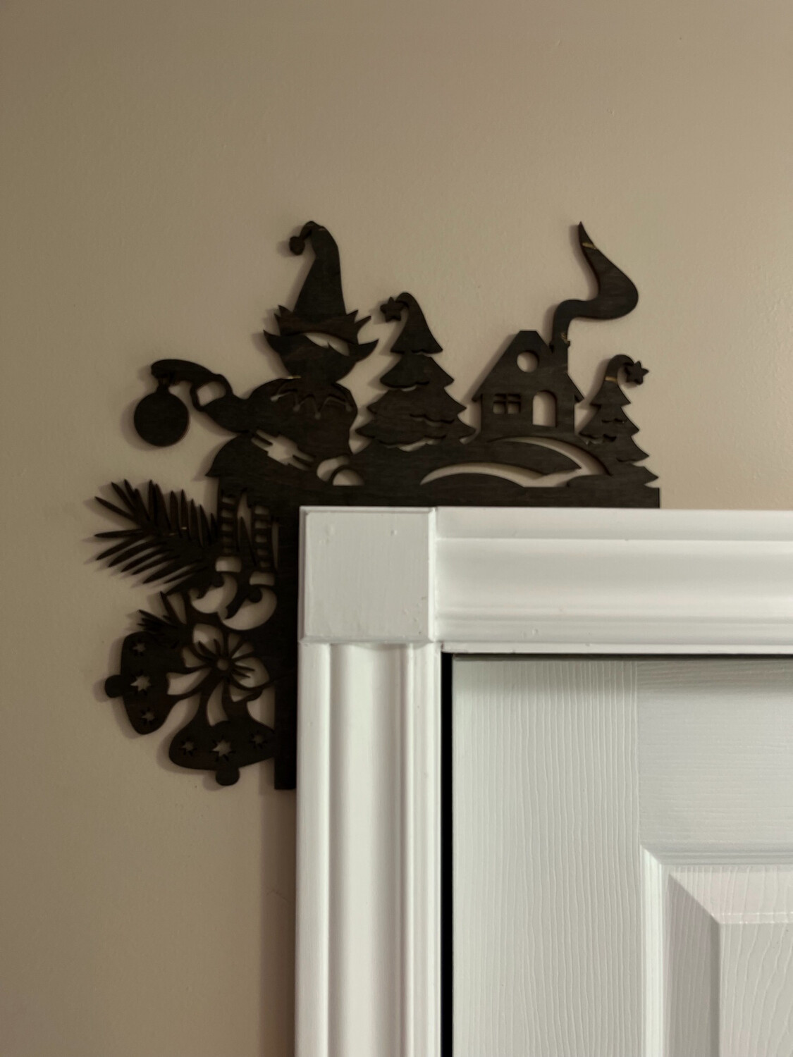 Elf Christmas Trim Corner