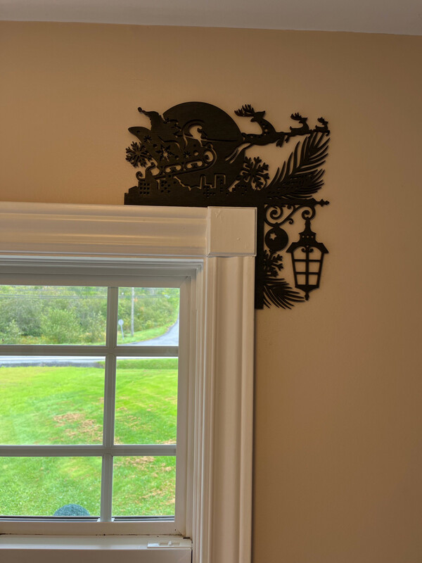 Christmas Santa Sleigh Trim Corner