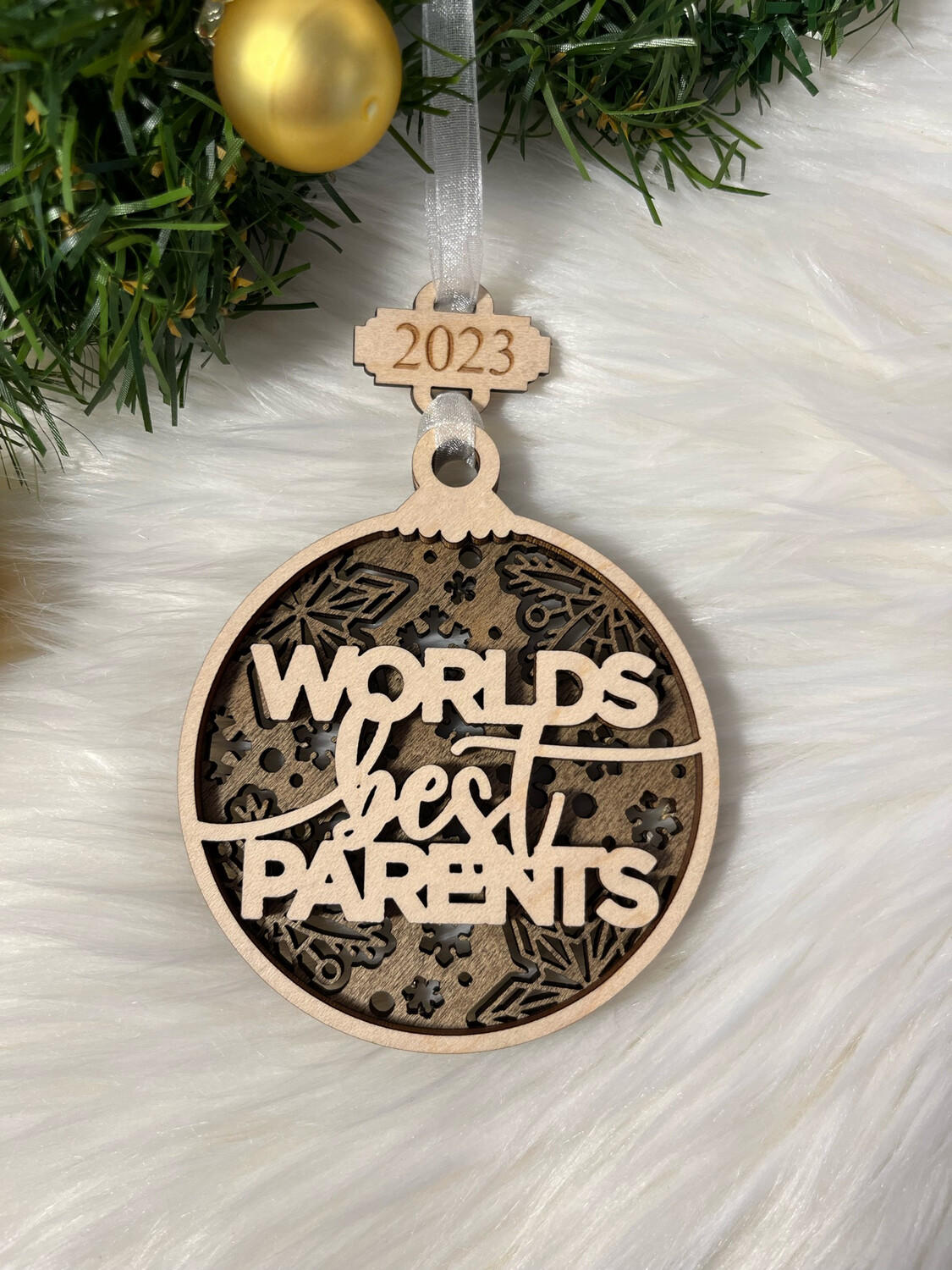 Worlds Best Parents 3D Wooden Circle Ornament