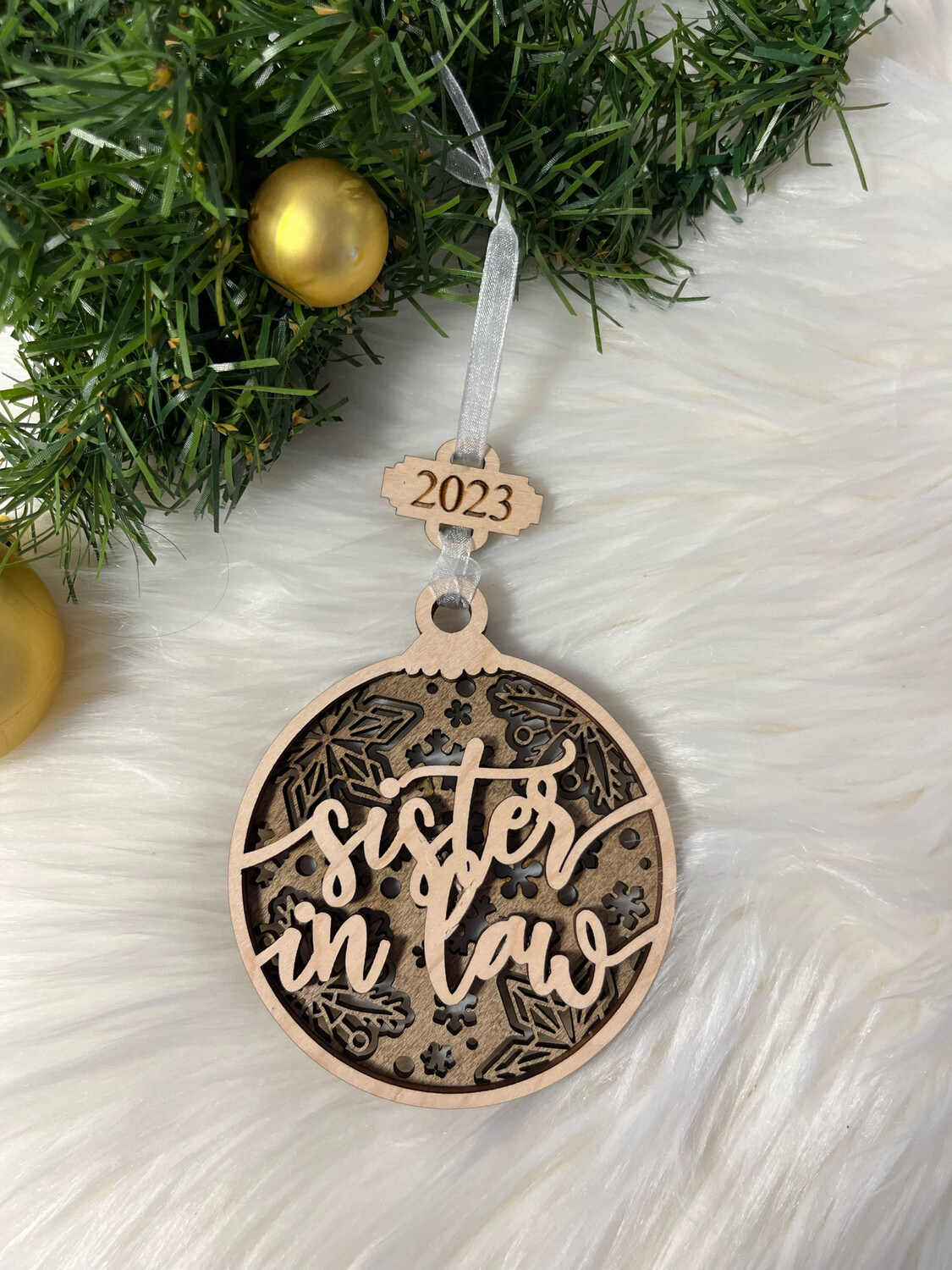 Sister In Law 3D Wooden Circle Ornament