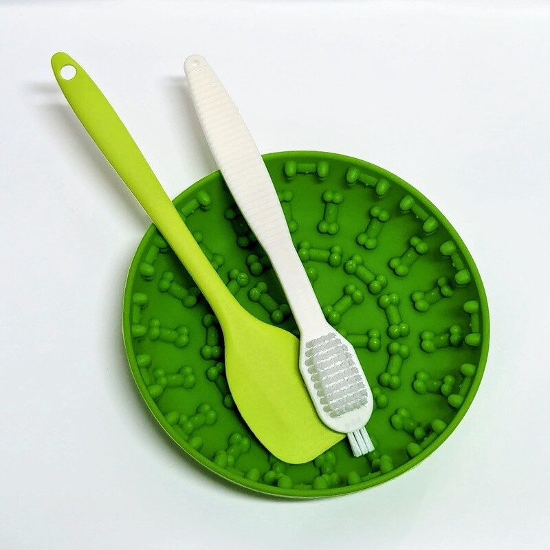 Lick Mat Silicon Spatula and Brush Set, Green &amp; White