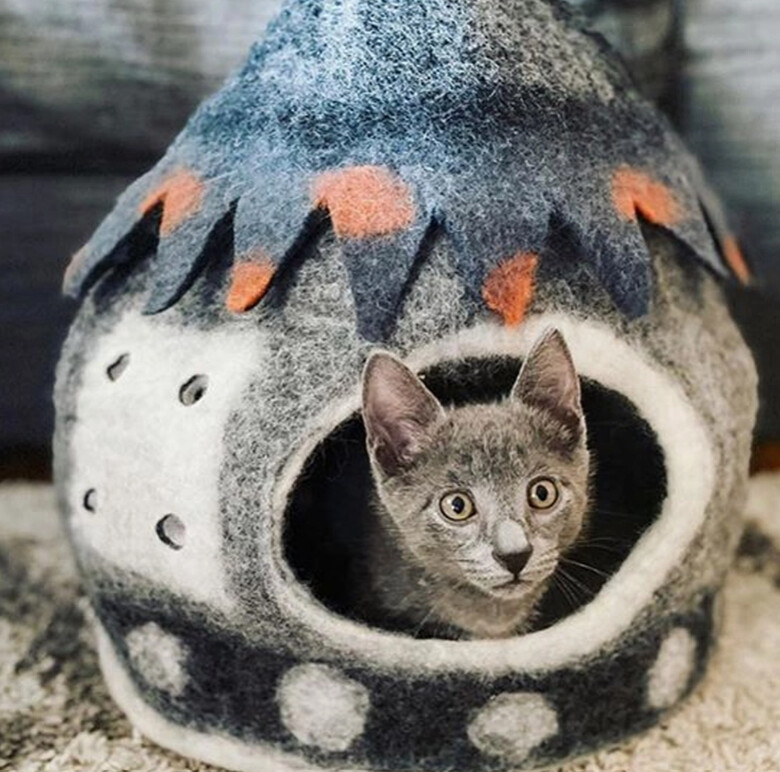 Fairy House Wool Pet Cave for Cats and Small Dogs