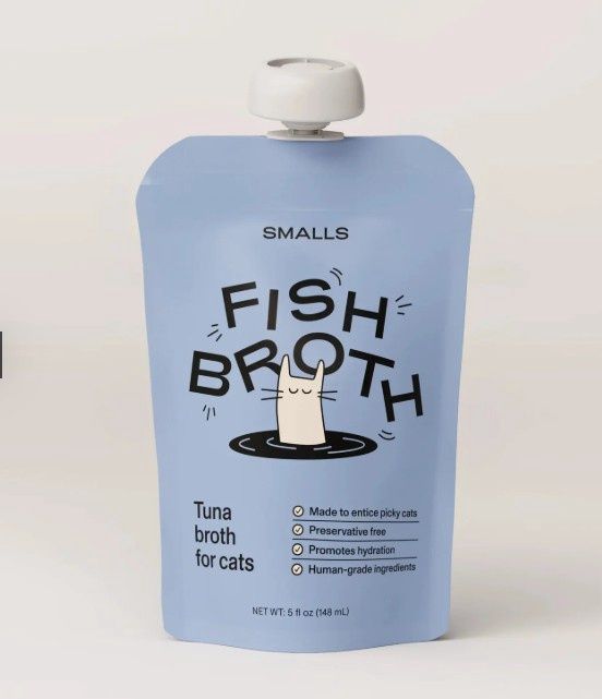 Smalls Cat Fish Broth 5oz Pouch, Protein: Fish (Tuna) 5oz Pouch