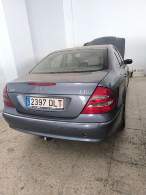 Mercedes E320